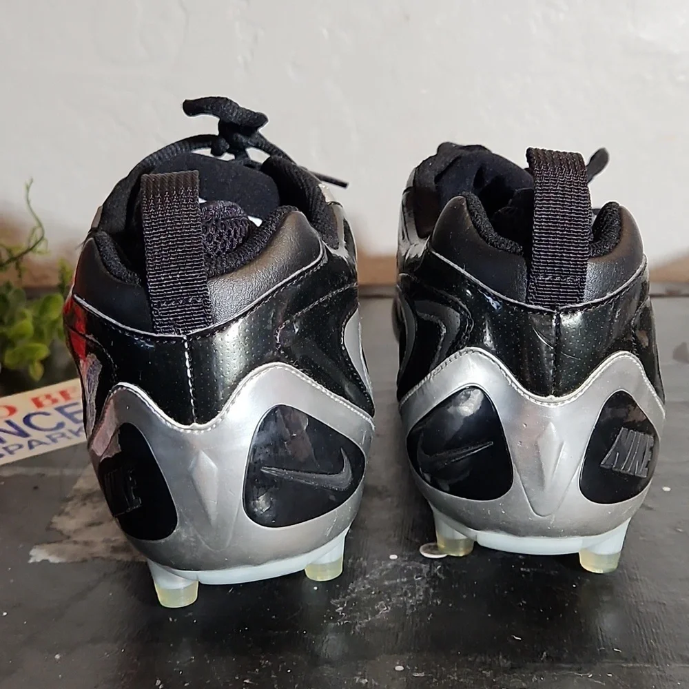 NIKE Suoer Speed Football Cleats 15 Nwot